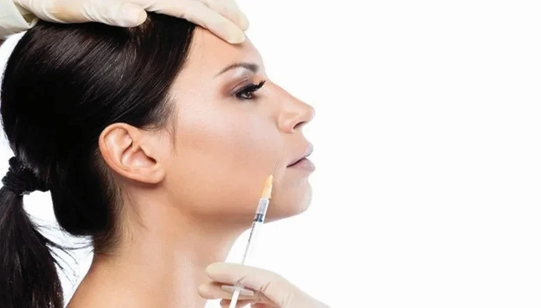 مقالات 197 كم ابرة بوتوكس يحتاج الوجه | د. حصة بن حيدر